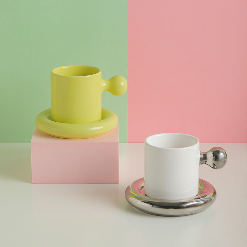 Macaron Egg Yolk Ceramic Mug with Lid – Porcelain Cup