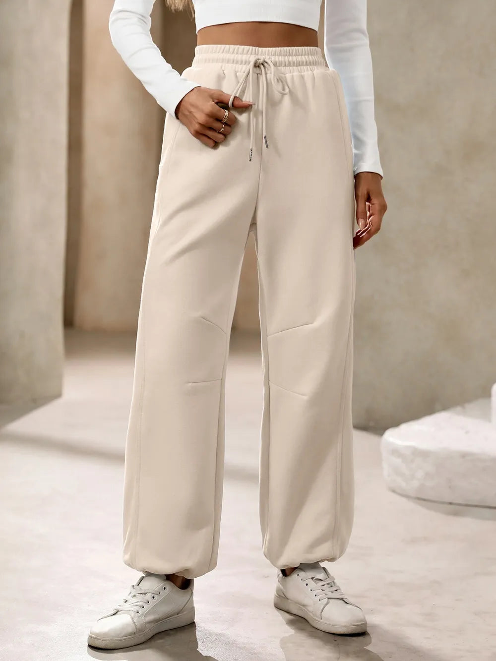 Drawstring Joggers with Pockets – Comfortable, Stylish & Versatile