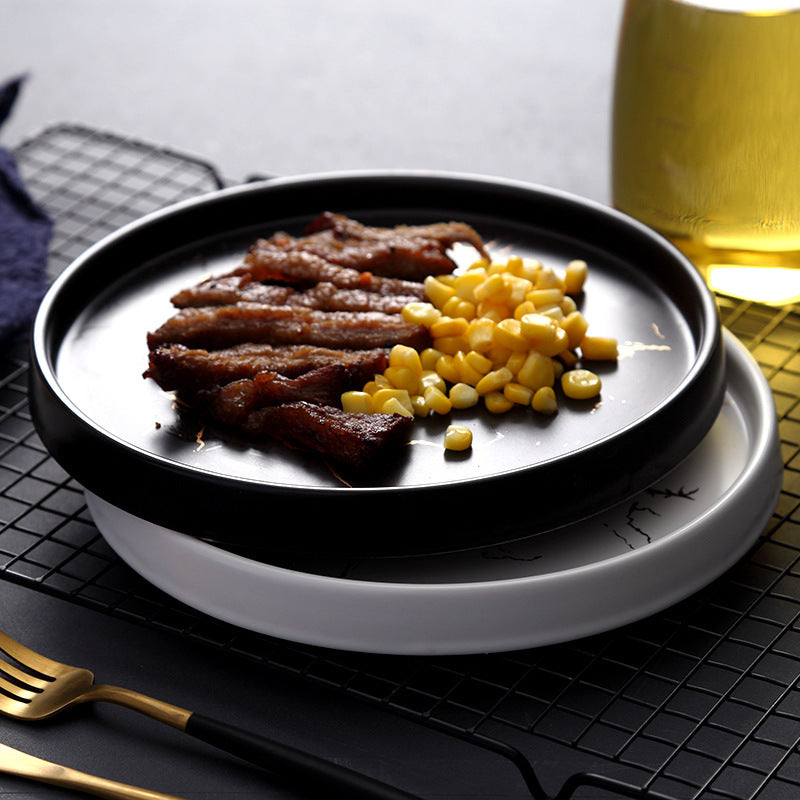Marble Porcelain Plate – Elegant Black & White Dish