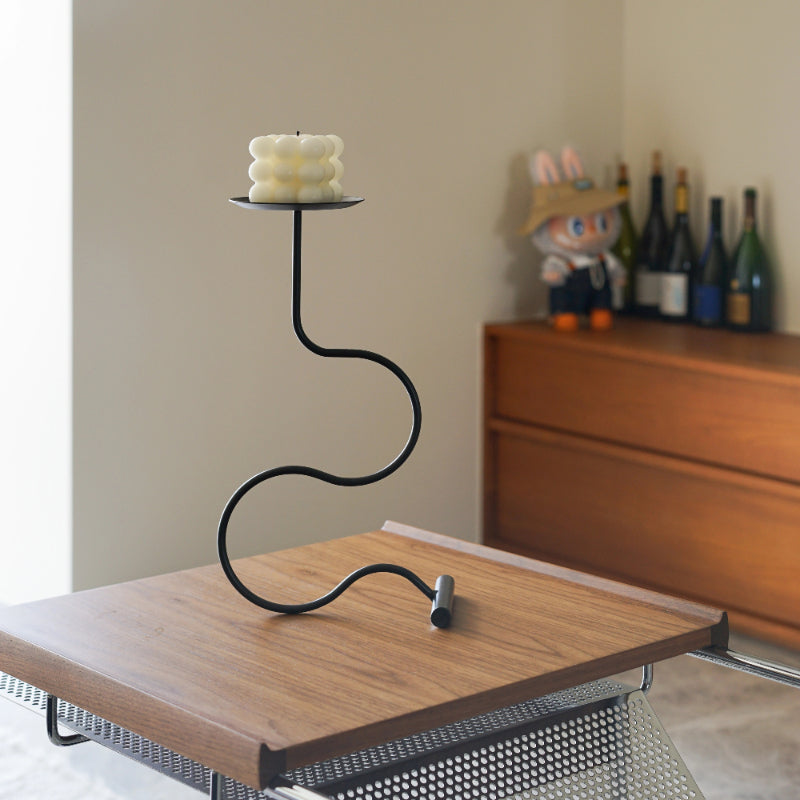 Retro Iron Candle Holder – French-Style Nordic Home Decoration