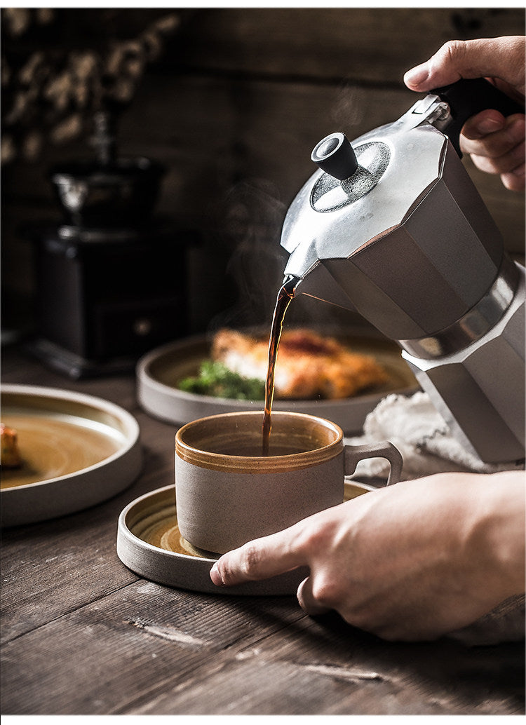 Japanese-Style Ceramic Plate – Round Retro Dinnerware