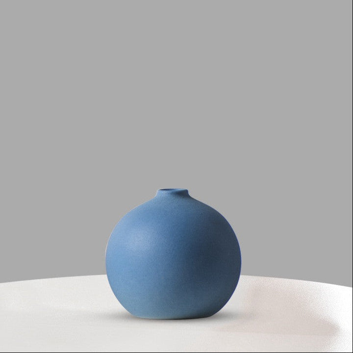 Handmade Modern Porcelain Vase – Minimalist Decorative Hanging Ornament