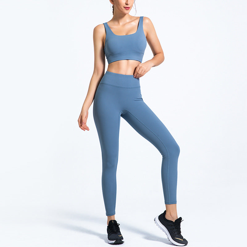 Women’s Two-Piece Yoga Clothing Set with Chest Pad | High-Stretch Leggings & Comfort Top