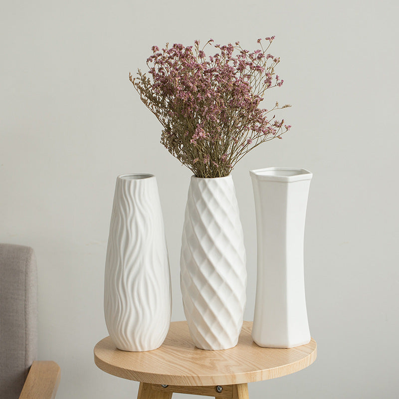 Simple Ceramic Vase – Traditional Craft Decorative Vase for Home & Cafe