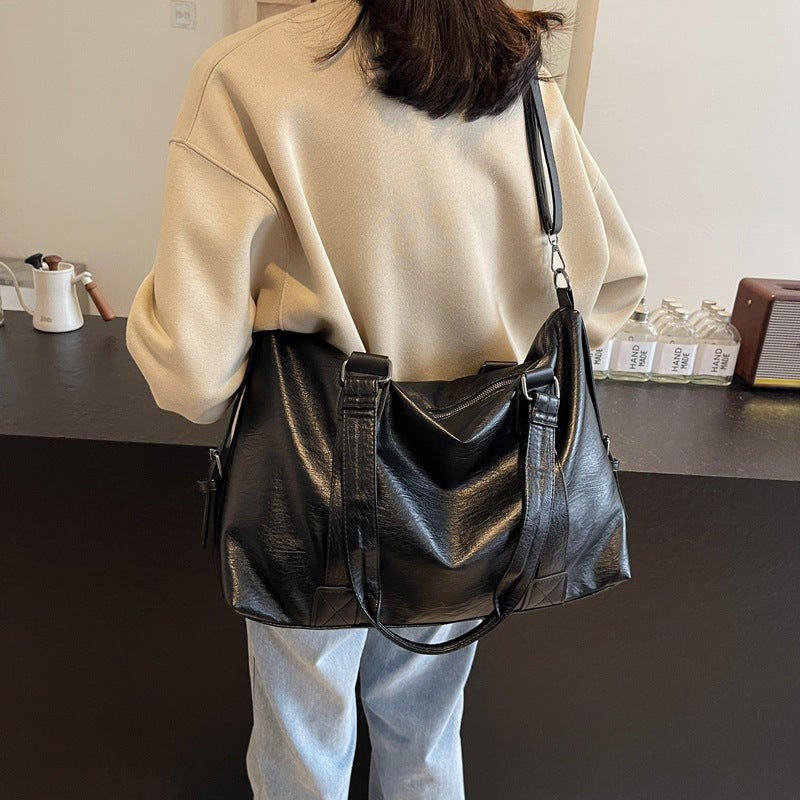 Large Capacity Crossbody Bag – Durable PU Travel & Fitness Bag