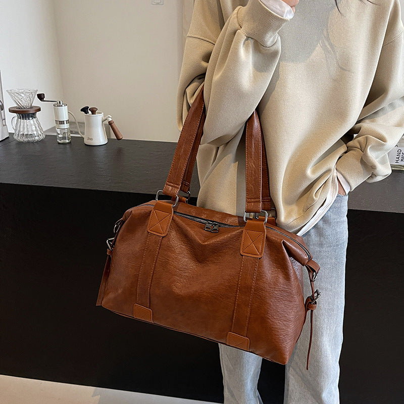 Large Capacity Crossbody Bag – Durable PU Travel & Fitness Bag