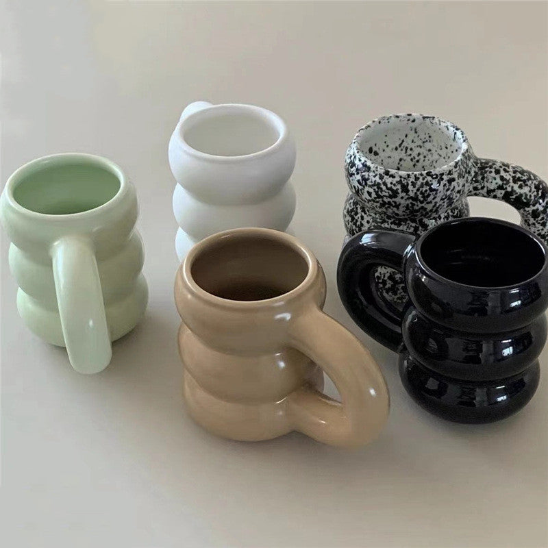 كوب سيراميك من شركة Scandinavian Tire - كوب قهوة بمقبض خشن