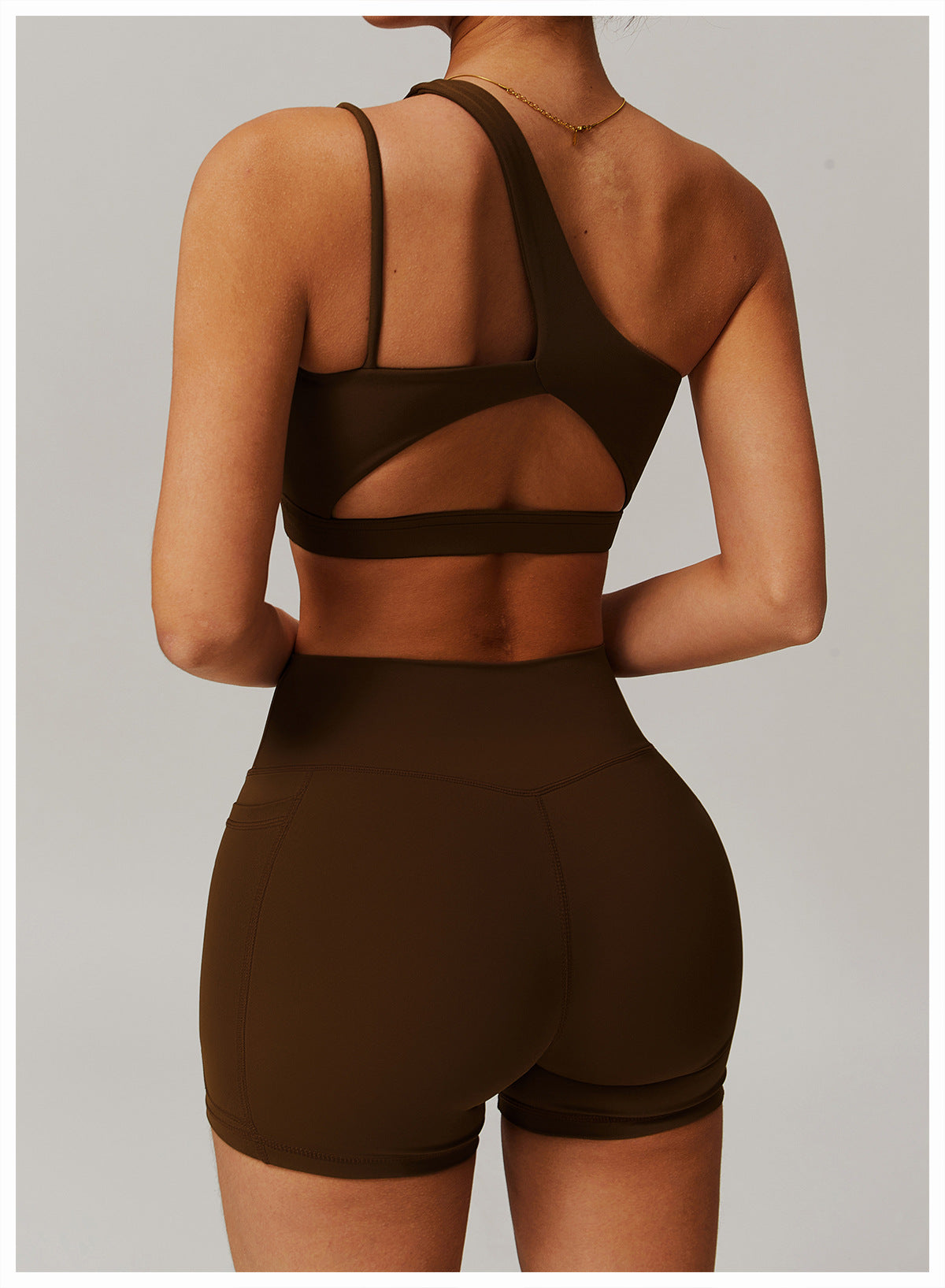 Premium One-Piece Sports Bra – Full Coverage, Comfortable, and Stylish for All Seasons