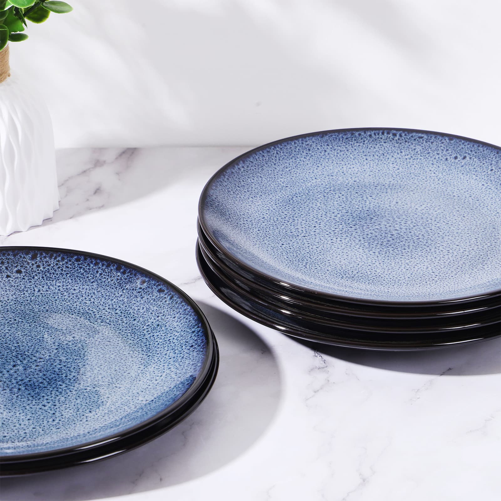 Ceramic Blue Plate – Elegant & Durable Everyday Dinnerware