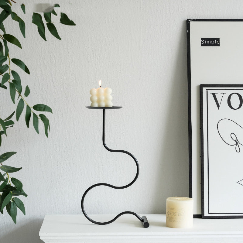 Retro Iron Candle Holder – French-Style Nordic Home Decoration