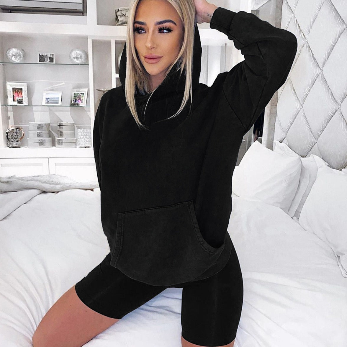 Two-Piece Women’s Sportswear Set – Long Sleeve Top & High-Waist Shorts, Casual Gym & Leisure Outfit