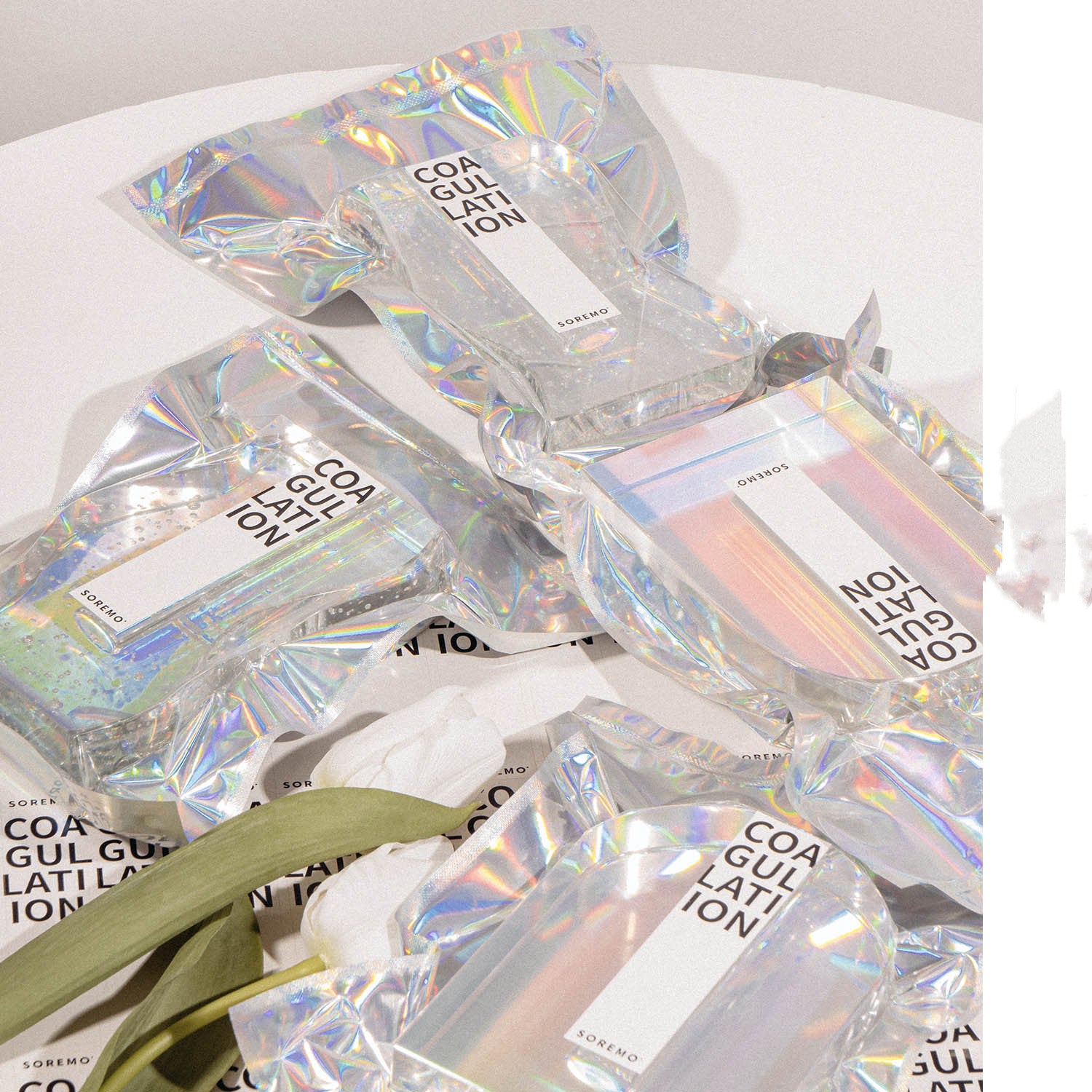 Transparent Crystal Vase – Modern Solidification Series Decorative Vase