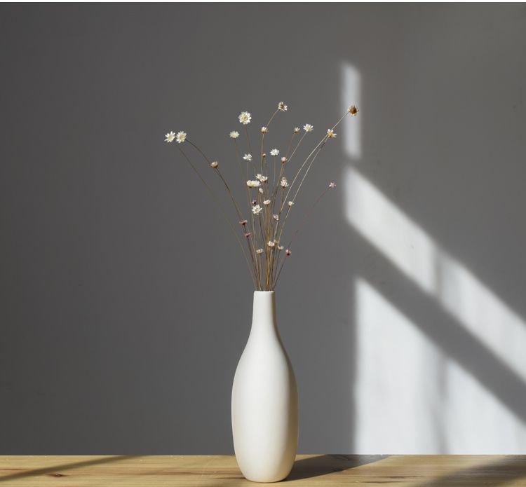 White Porcelain Ceramic Vase – Minimalist Literary Home Decoration