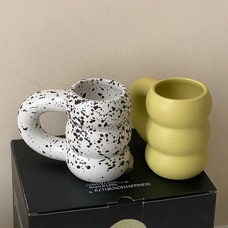 كوب سيراميك من شركة Scandinavian Tire - كوب قهوة بمقبض خشن