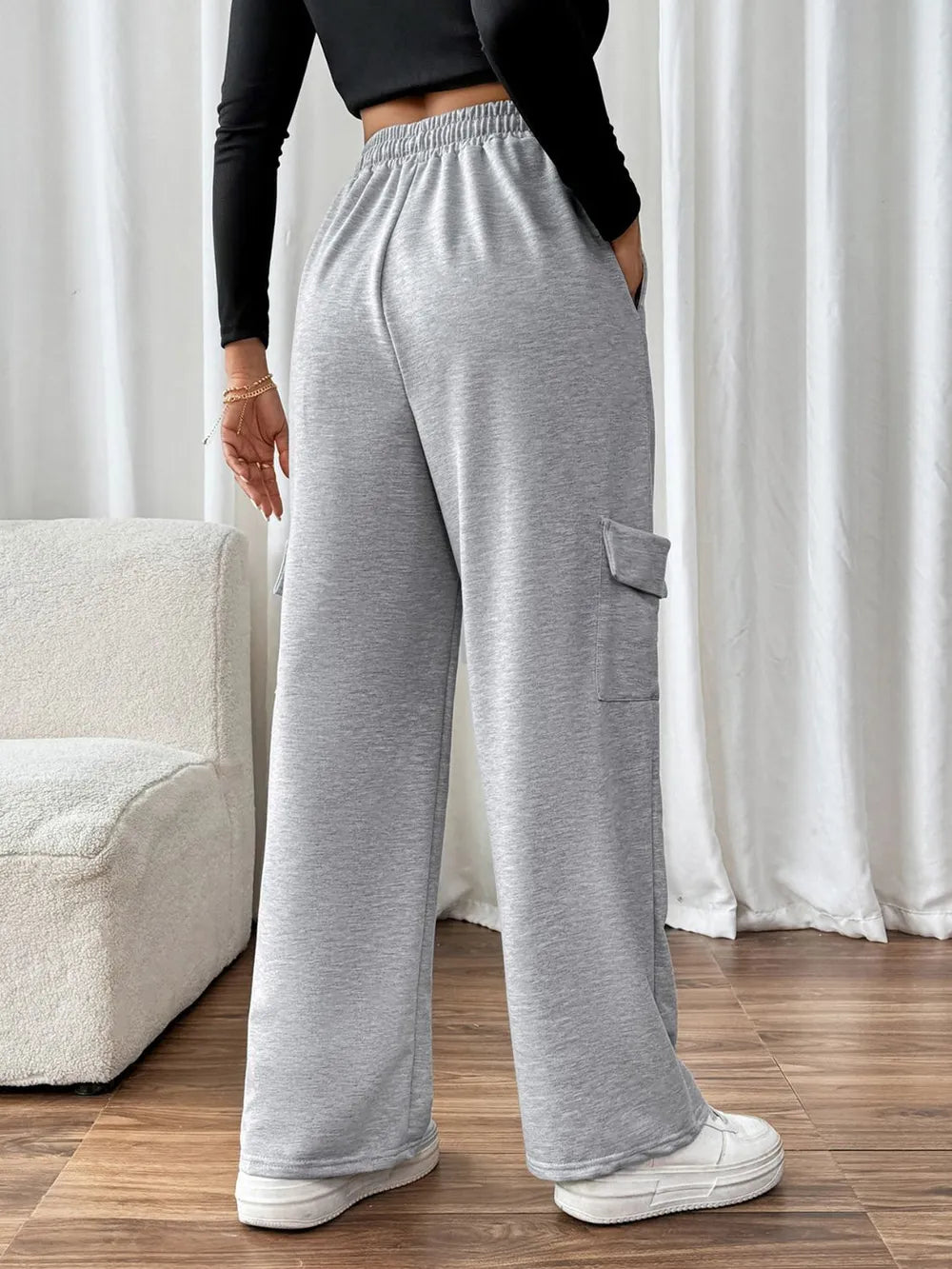 Light Gray Straight Fit Joggers with Drawstring & Pockets – Comfortable Casual &amp; Sporty Wear
