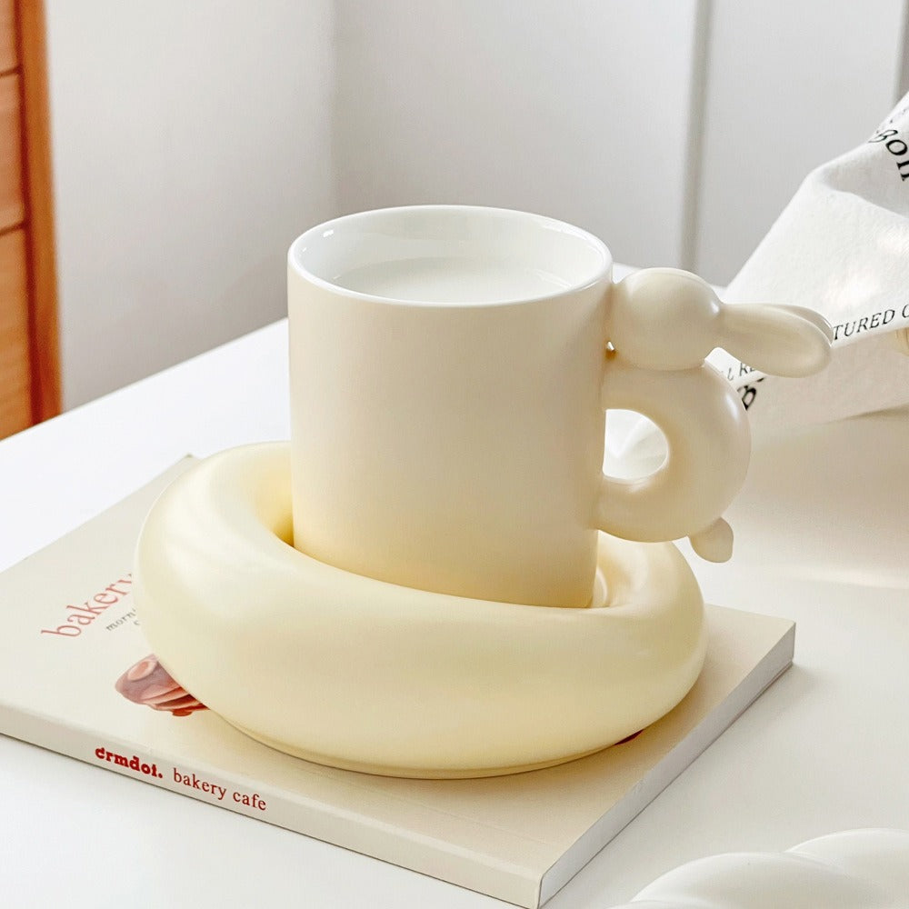 Cute Ceramic Mug with Lid & Handle – Coffee Cup