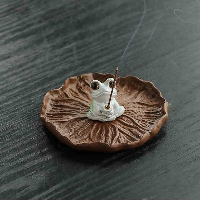 Ceramic Laid-Back Frog Incense Holder – Meditation, Ritual & Wellness Decor