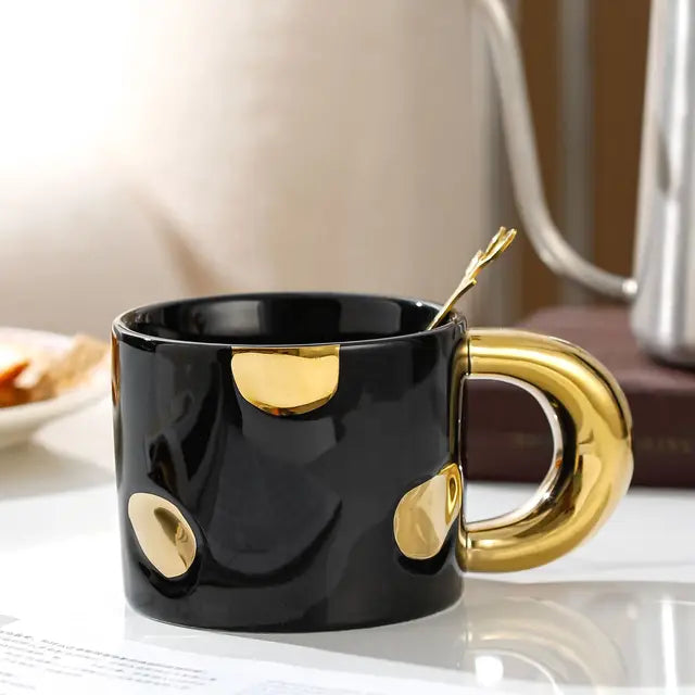 High-Quality Ceramic Cup – Elegant & Durable Drinkware