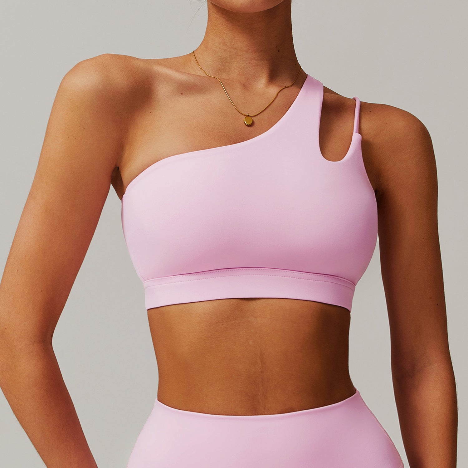 Premium One-Piece Sports Bra – Full Coverage, Comfortable, and Stylish for All Seasons