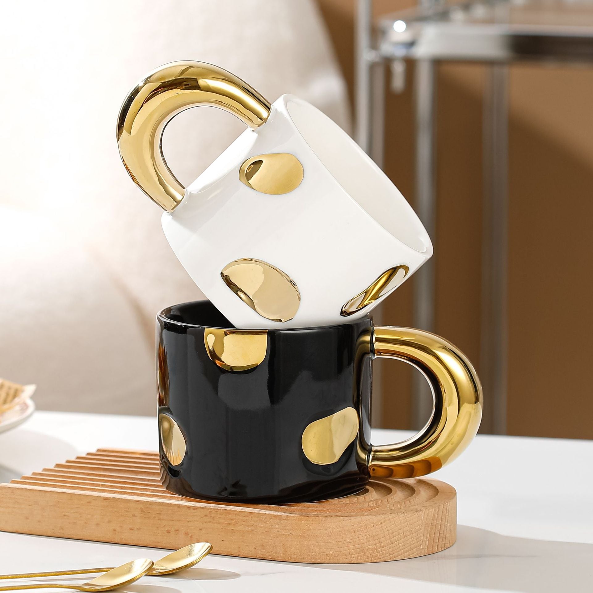 High-Quality Ceramic Cup – Elegant & Durable Drinkware