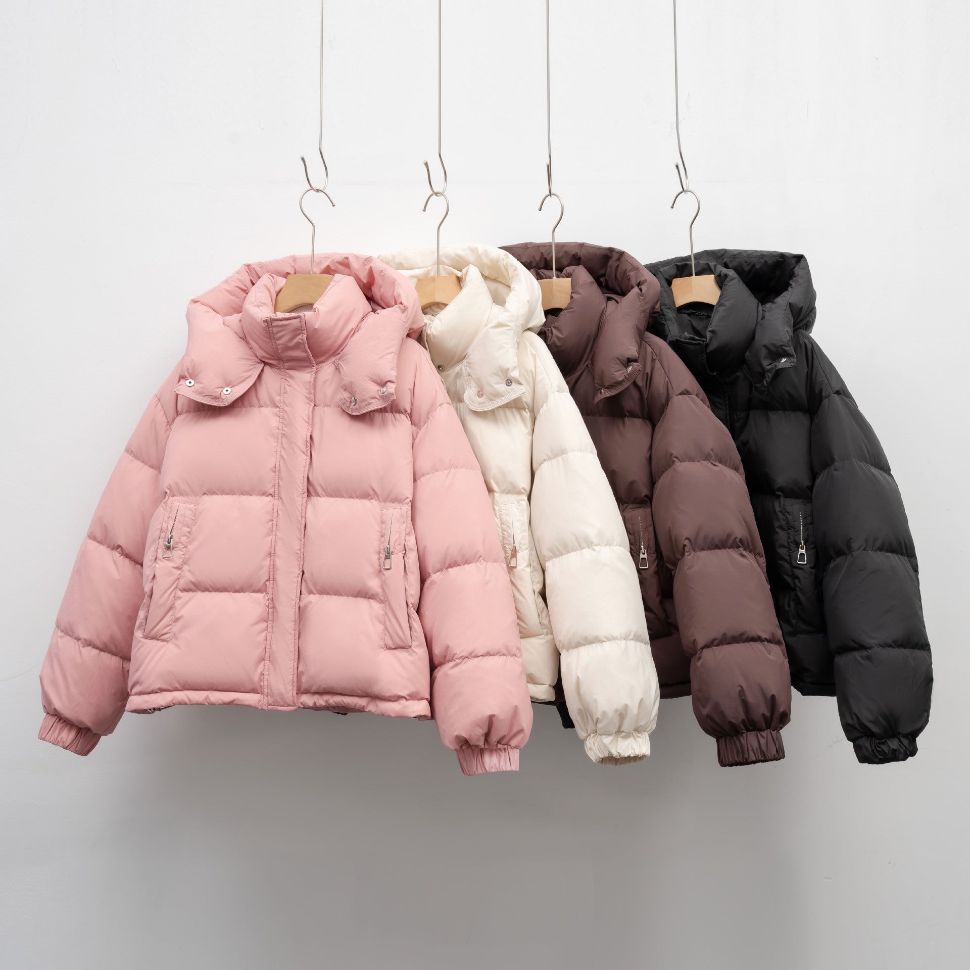 Women’s Korean-Style Hooded Winter Puffer Jacket – Ultra-Warm, Lightweight & Trendy Cold-Season Essential