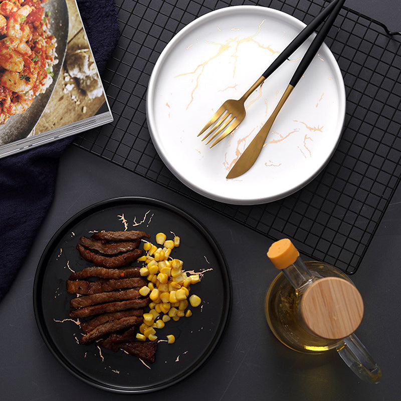 Marble Porcelain Plate – Elegant Black & White Dish
