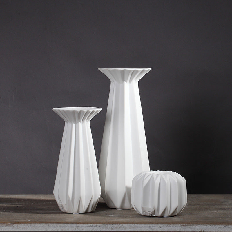 Scandinavian Minimalist Ceramic Candle Holder – Modern Home Decor