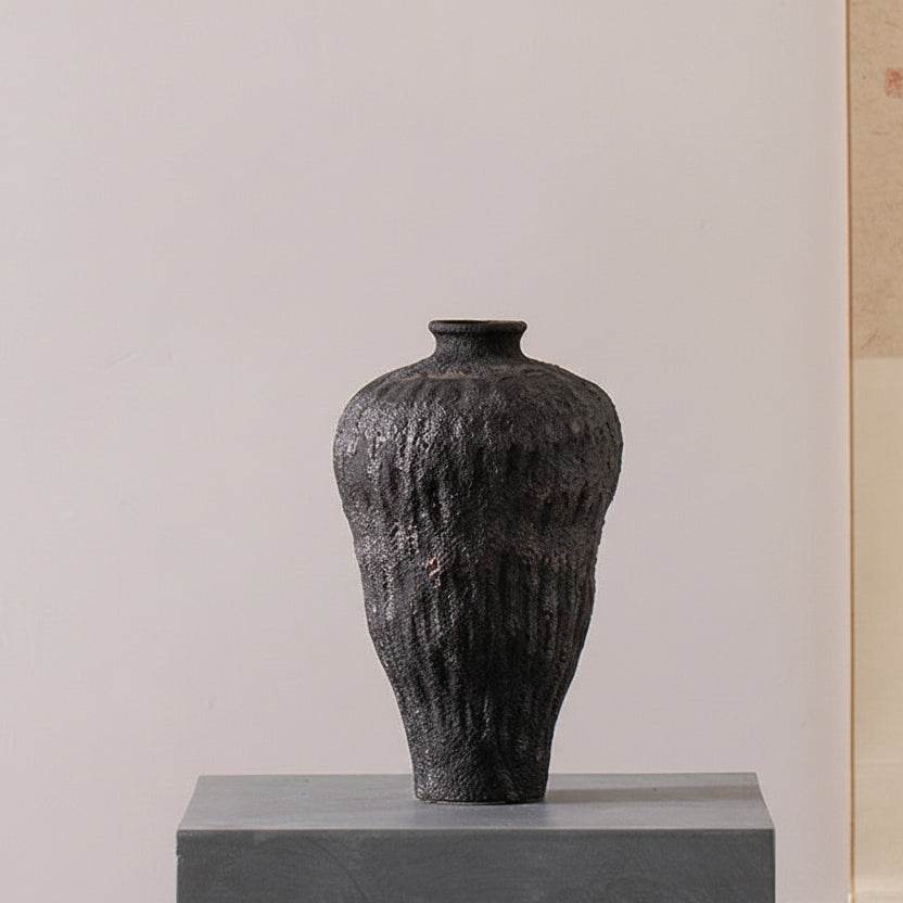 Handmade Ceramic Vase – Silent Zen Home Decoration